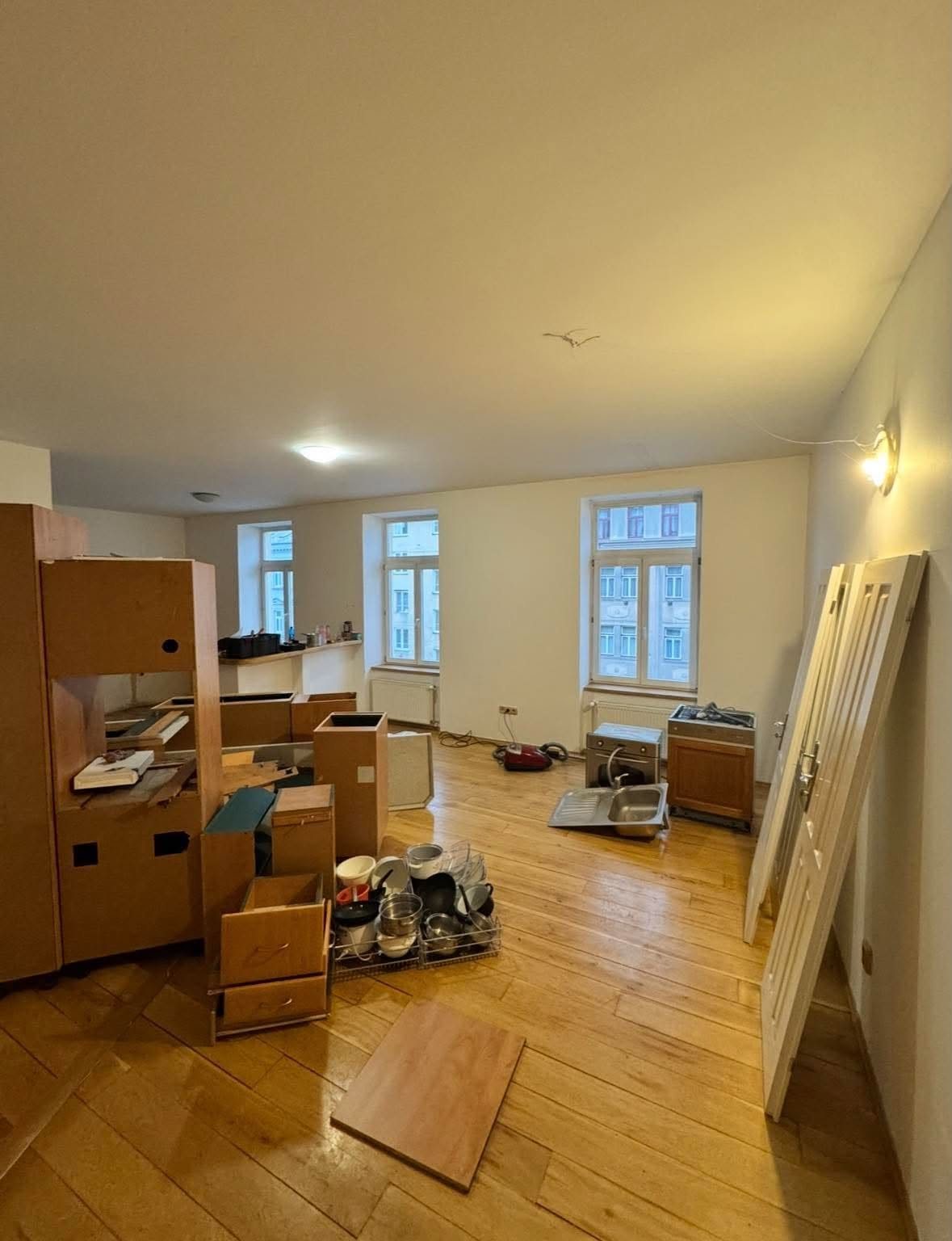 Obývací pokoj během rekonstrukce